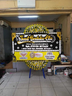 Papan Bunga di Golf Island